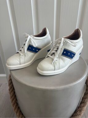Linea Paolo | Kandis Wedge | White and Blue Studded | sz 9 | Very Good Condition